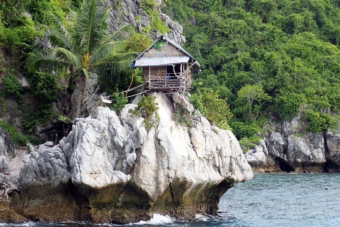 Private Half-Day Red Dragon Yacht for Snorkeling Koh Tan & Visit Pig Island - Explore the Islands and Snorkel