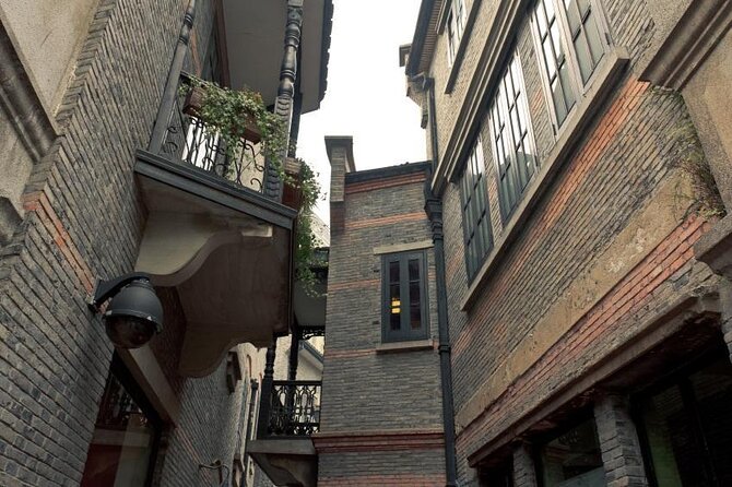 Private Half-Day Shanghai Tour With Din Tai Fung Dining - Dining Experience