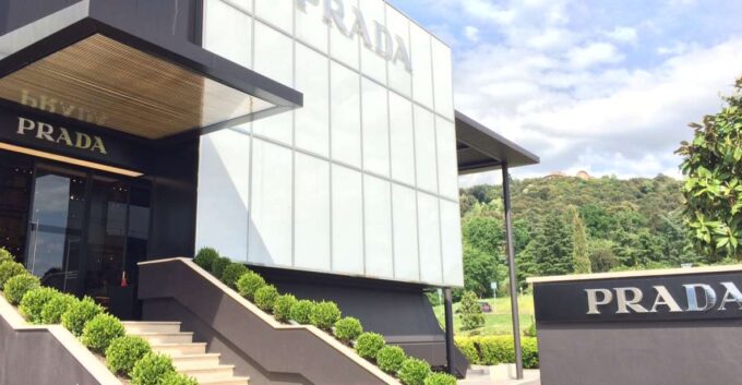 PRIVATE Half-Day Shopping Tour at the Mall From Florence - Accessibility and Group Size