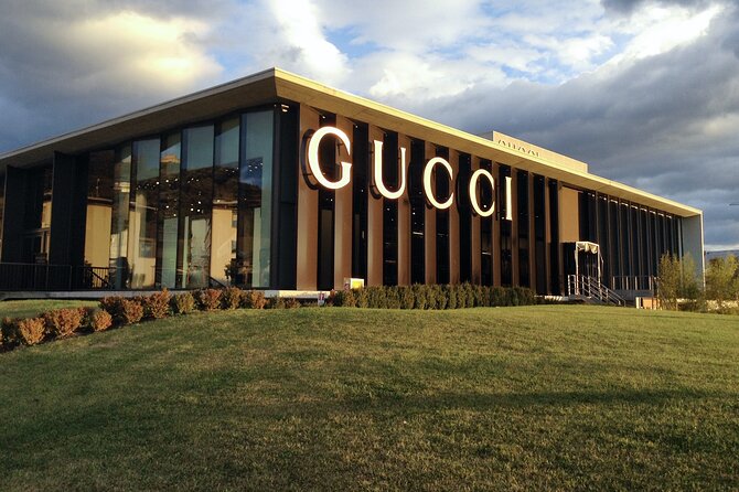 PRIVATE Half-Day Shopping Tour: the Mall GUCCI Outlet - Customizable Experience