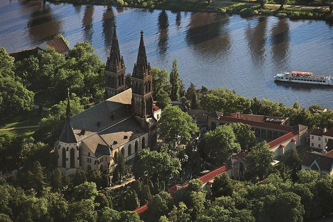 Private Half-Day Sightseeing Tour in Prague - Landmarks and Highlights