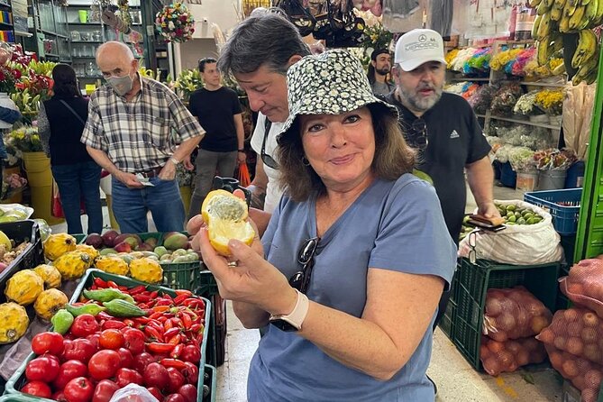 Private Half-Day Tour at Comuna 13 & Exotic Fruit Market! - Plaza La América Farmers Market