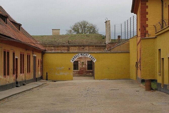 Private Half-Day Tour From Prague To Terezín Concentration Camp - Exploring the Big Fortress