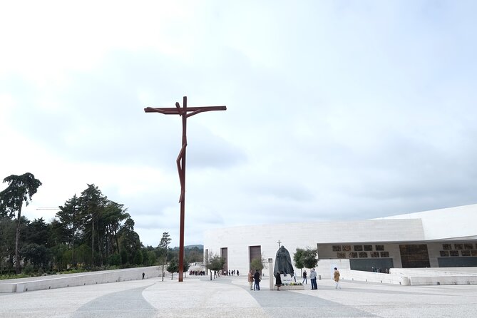 Private Half-Day Tour in Fátima From Lisbon - Tour Experience