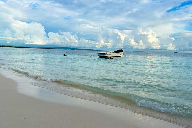 Private Half-Day Tour to Cenote Del Jaragua and Cabo Rojo Beach - Transportation and Convenience