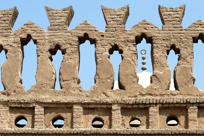 Private Half-Day Tour to City of the Dead and Mosque of Ibn Tulun in Cairo - Dress Code and Accessibility