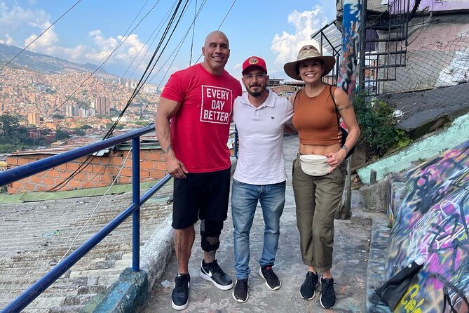 Private Half-Day Tour to Comuna 13 + CableCar Ride! - Accessibility and Participation
