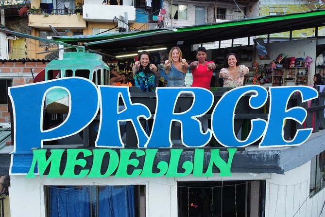 Private Half-Day Tour to Comuna 13 + CableCar Ride! - Explore Comuna 13s Vibrant Street Art