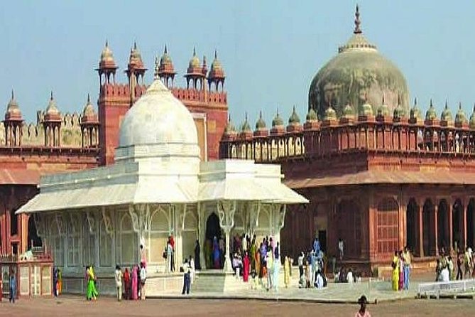 Private Half-Day Tour to Fatehpur Sikri From Agra - Meeting and Pickup