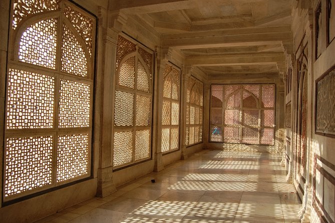 Private Half-Day Tour to Fatehpur Sikri From Agra - About the Tour Operator