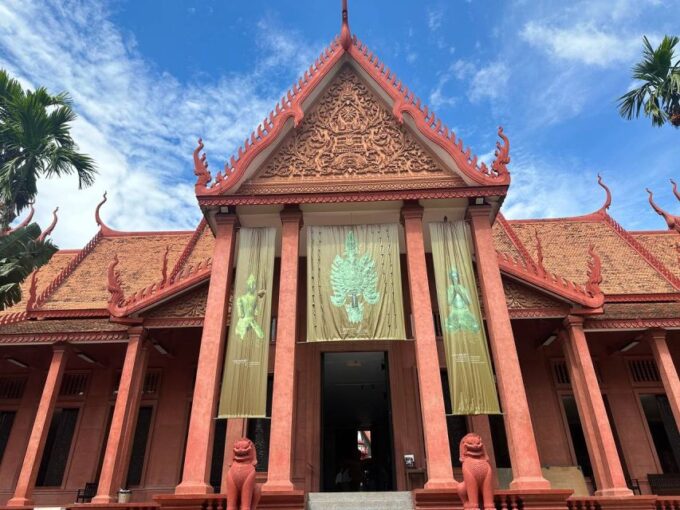 Private Half Day Tour to Royal Palace, Wat Phnom - Frequently Asked Questions