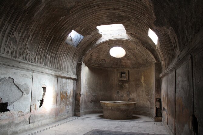 Private Half-Day Tour With Expert Guide in the Archaeological Site of Pompeii - Personalized Guided Experience