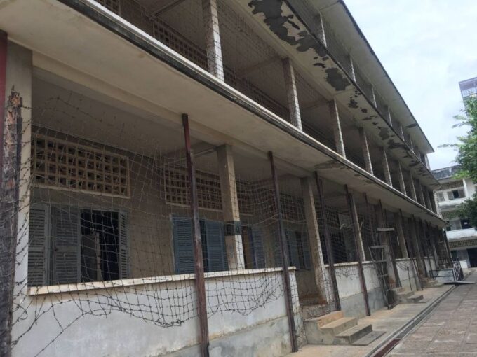 Private Half Day Trip to Genocidal Museum & Killing Field - Booking and Cancellation