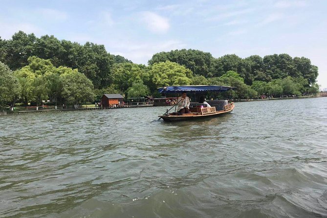 Private Hangzhou Day Tour to Cruise in West Lake, Tea Plantation & Hefang Street - Exploring Hefang Street