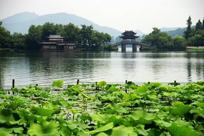 Private Hangzhou Day Tour to Cruise in West Lake, Tea Plantation & Hefang Street - Personalized Private Tour