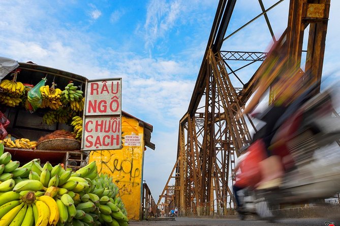 Private Hanoi Motorbike Sightseeing and Food Tour - Motorbike Sightseeing Highlights