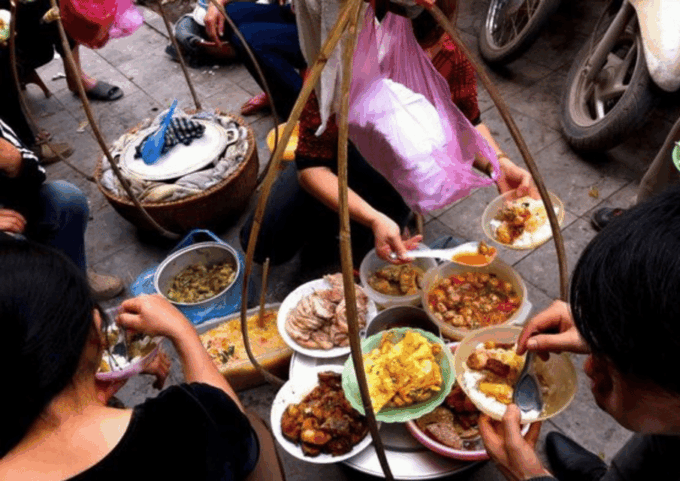 Private: Hanoi Street Food Tour With Train Street Experience - Frequently Asked Questions
