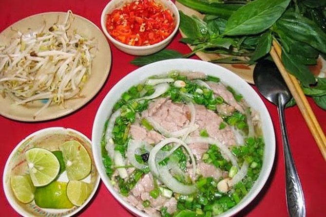 Private Hanoi Tour Combo: Food Tasting - Walking - Train Street - What to Expect