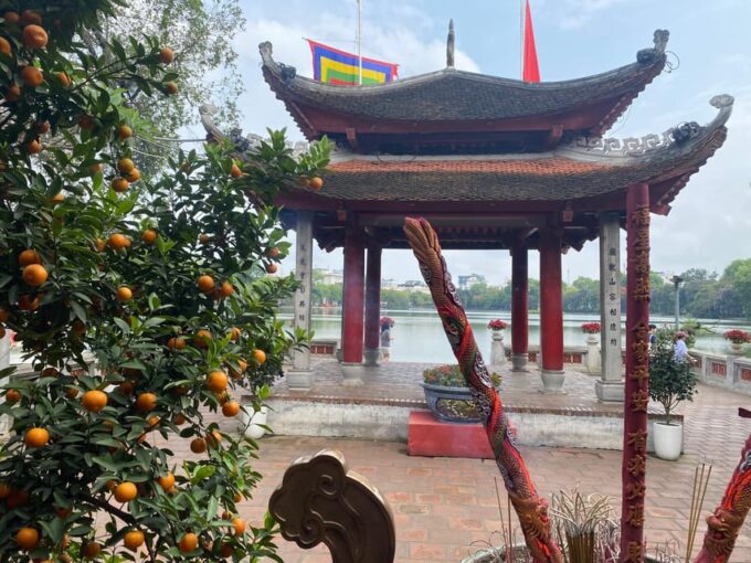 Private Hanoi Walking Tour With a Local Guide - Cultural Immersion