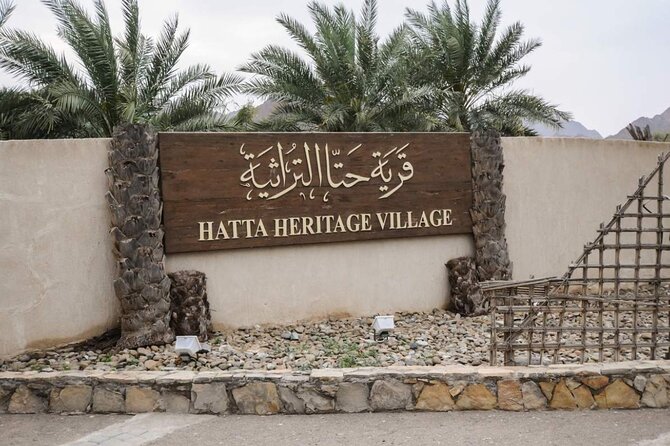 Private Hatta Tour With Professional Guide - Hiking at Hatta Hill Park