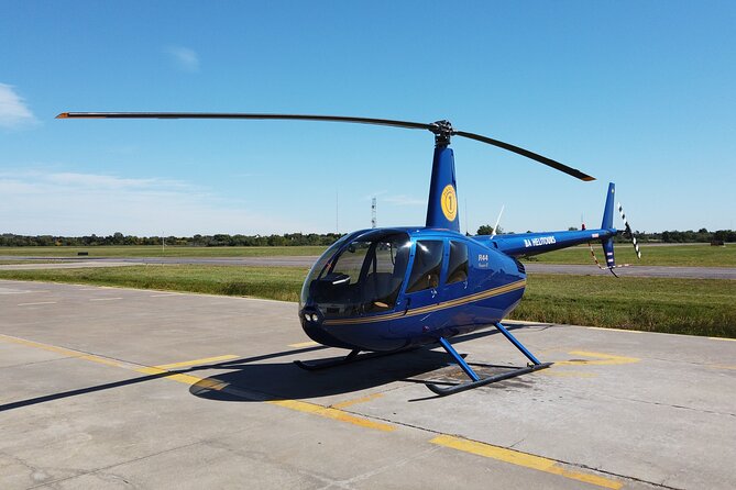 Private Helicopter Flight Over Northern Buenos Aires for 3 People - Key Points