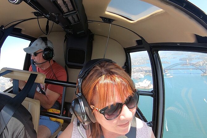 Private Helicopter Flight Over Sydney & Beaches for 2 or 3 People - 30 Minutes - Photo Opportunities and Safety Briefing