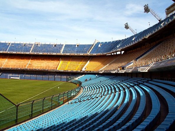 Private Helicopter Tour Over Buenos Aires City for 3 Passengers - Key Points