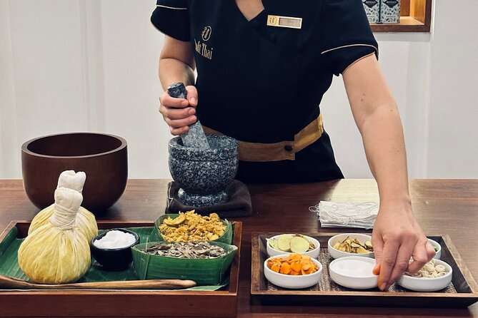 Private Herbal Compress Workshop With Massage in Thailand - Reviews and Ratings