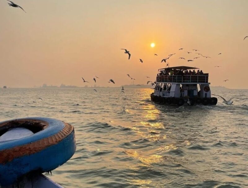 Private Heritage Walking Tour With Elephanta Caves Tour - Tour Highlights and Experience