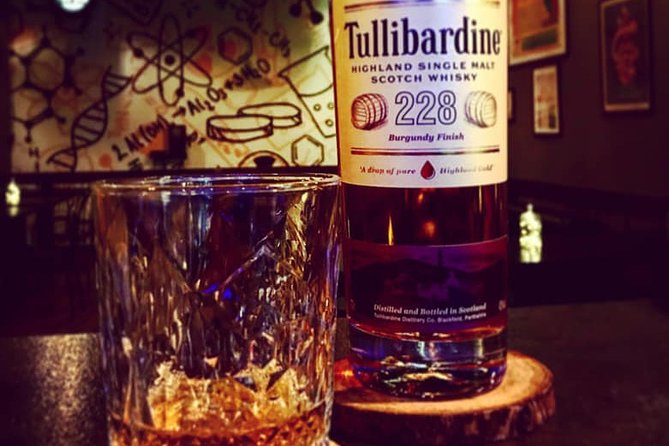 Private Highland Whisky, Stirling Castle and Linlithgow Palace Tour - Edinburgh - Traveler Requirements