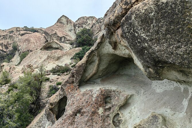 Private Hiking Experience to El Manzano Caves - Key Points