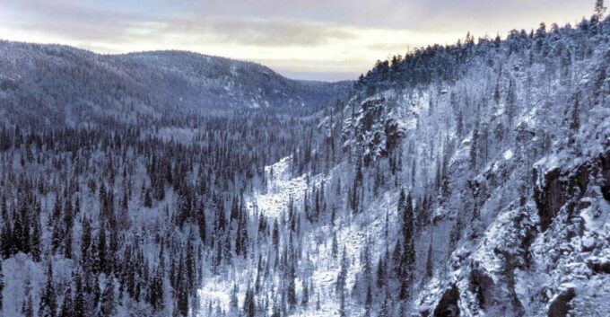 Private Hiking Tour in Korouoma Canyon - Frozen Waterfalls