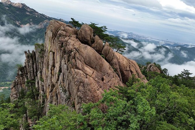 Private Hiking Tour in Seorak National Park With Korean Authentic Chicken Soup - Inclusions