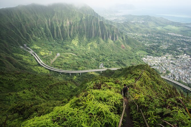 Private Hiking Tour Oahu - Adventure Guides Hawaii - Photo and Video Services