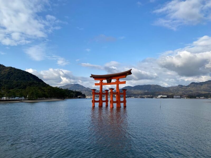Private Hiroshima and Miyajima Tour With Licensed Guide - Itinerary Highlights