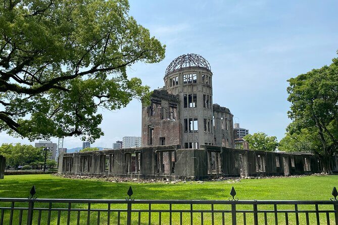 Private Hiroshima Early Morning Tour with English-Speaking Guide - A Detailed Look at the Hiroshima Early Morning Tour