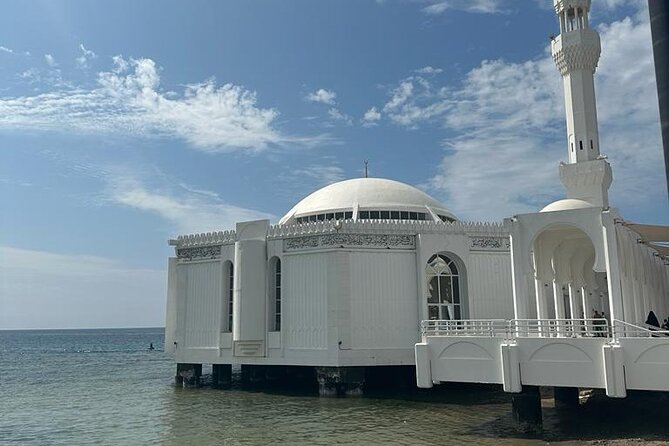 Private Historic District Tour in Jeddah by a Local Guide - Experiencing Local Culture