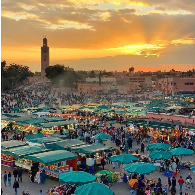 Private Historical and Cultural Tour Monuments & Markets - Discover Iconic Landmarks