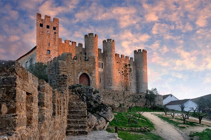 Private, Historical Route: Óbidos, Nazaré, Alcobaça and Batalha. - Exploring Óbidos