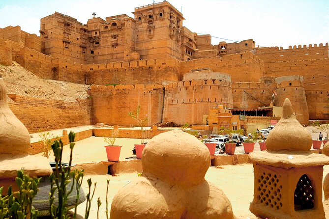 Private Historical Walking Tour in Fort and Old Bazaar - Meeting and Pickup Details