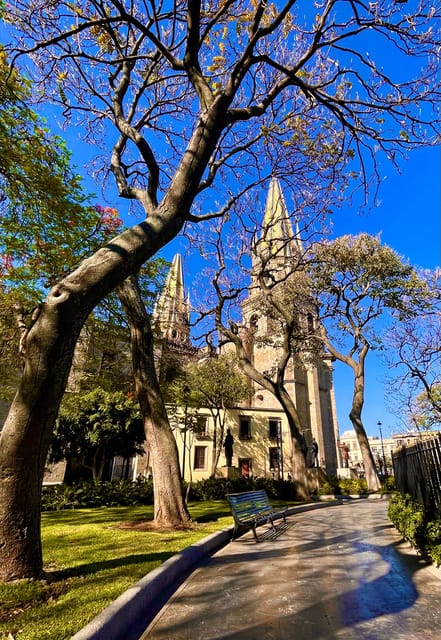 Private History and Architecture Walking Tour of Guadalajara - Private Guide and Expertise