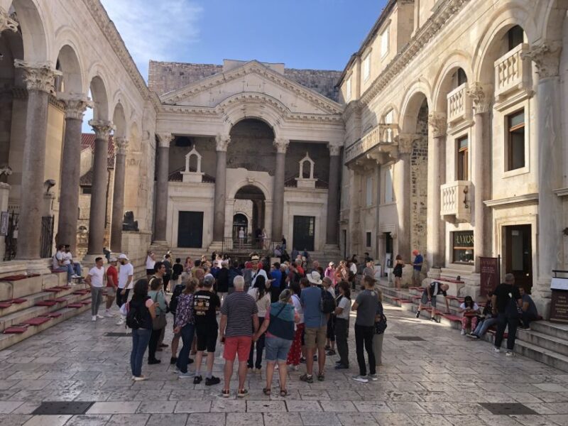 Private History Split Walking Tour - Meeting Information