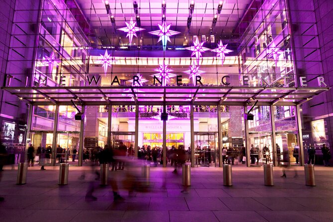 Private Holiday Movie Sites and City Lights Guided Tour - Additional Highlights