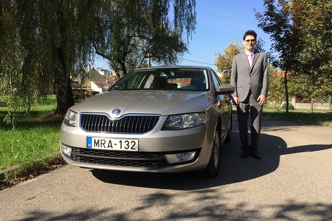Private Horse Riding Near Budapest With Transport - Location and Scenery