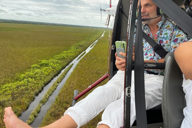 Private HOUR Helicopter Tour Lauderdale -Everglades -Miami Beach - Breathtaking Aerial Views