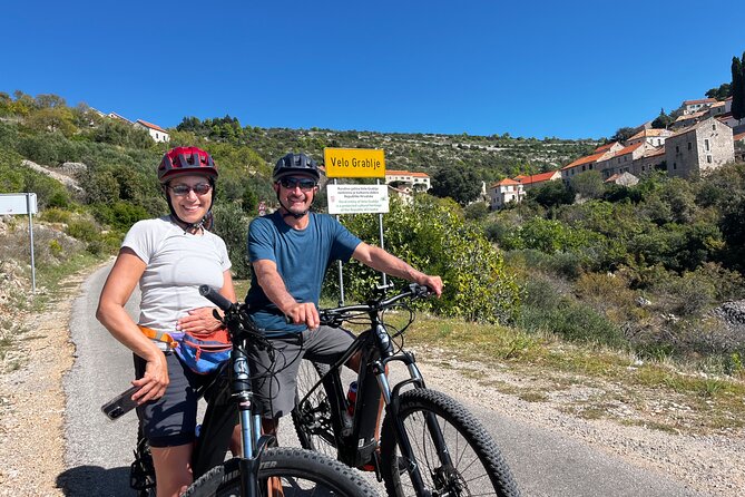 Private Hvar Island E-Bike Tour - Reviews Highlights