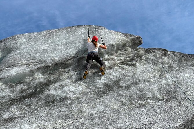 Private Ice Climbing and Glacier Hike on Sólheimajökull - Health and Accessibility Guidelines