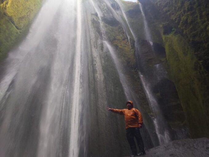 Private Iceland South Cost With Private Glacier Hike - Hiking the Sólheimajökull Glacier