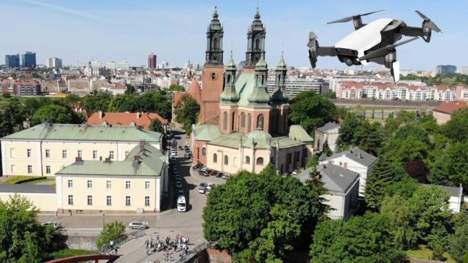 Private Icons of Poznań - Meeting Point
