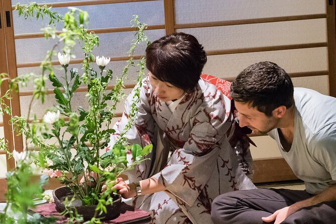 Private Ikebana in a Kyoto Machiya - Enhancing the Senses: Ikebana in a Machiya Setting
